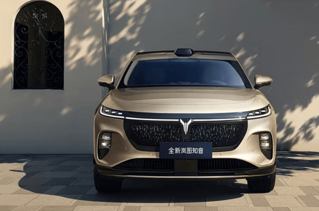 新款嵐圖知音將于8月底上市,搭載華為最新ADS 4,輔助駕駛車燈