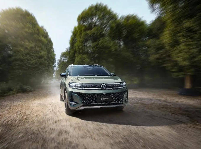 燃油“能打”,大而不同,全新攬境上市“直營價”26.99萬起