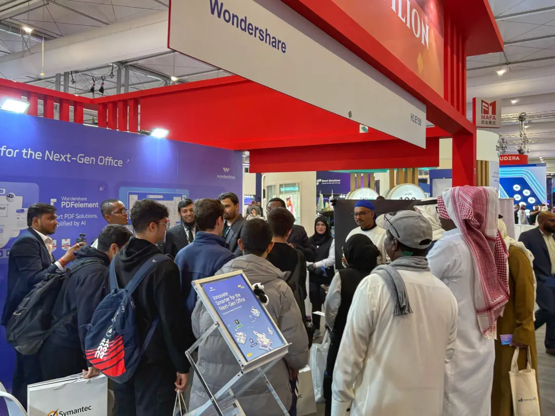 流血闖關港交所,萬興科技的AI突圍戰 (萬興科技參展中東leap2025)