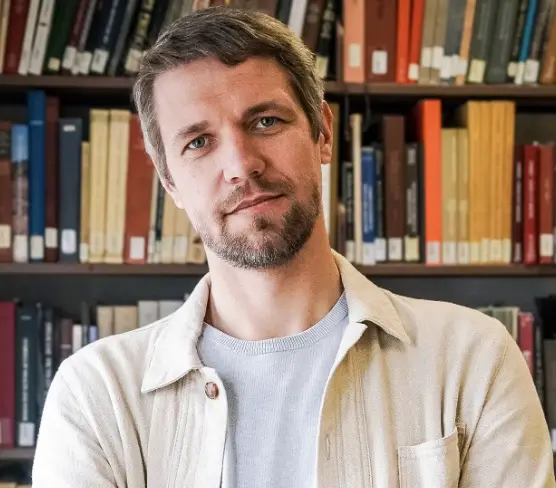 LLM首次達(dá)到人類語言專家水平,OpenAI o1拿下拆解句法、識(shí)別歧義、推理音律